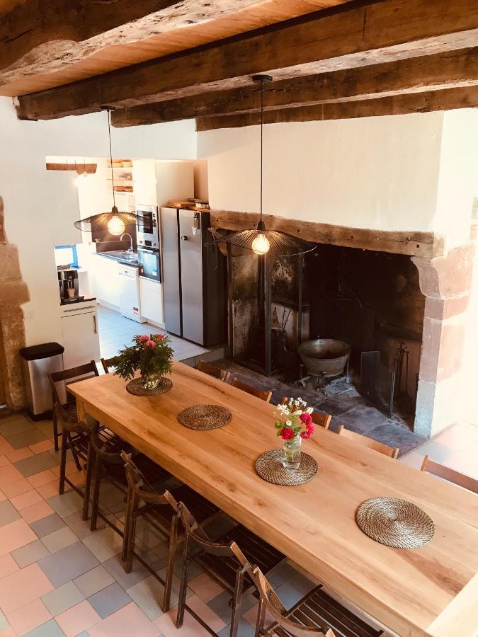 Maison De Famille Et D'Ami-E-S Valady 外观 照片